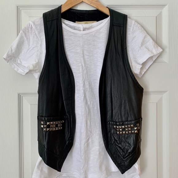 GRAHAM &SPENCER vest - Picture 2 of 7